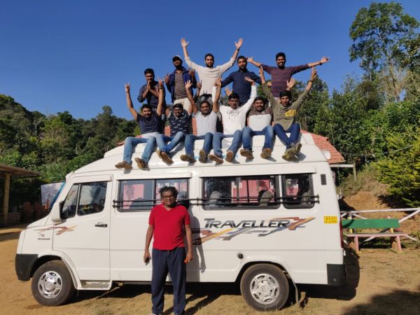 Traveling with Group? Tempo Traveller For Rent in Mysore